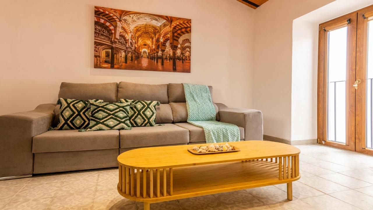 Apartamentos Miguel De Cervantes Centro กอร์โดบา ภายนอก รูปภาพ