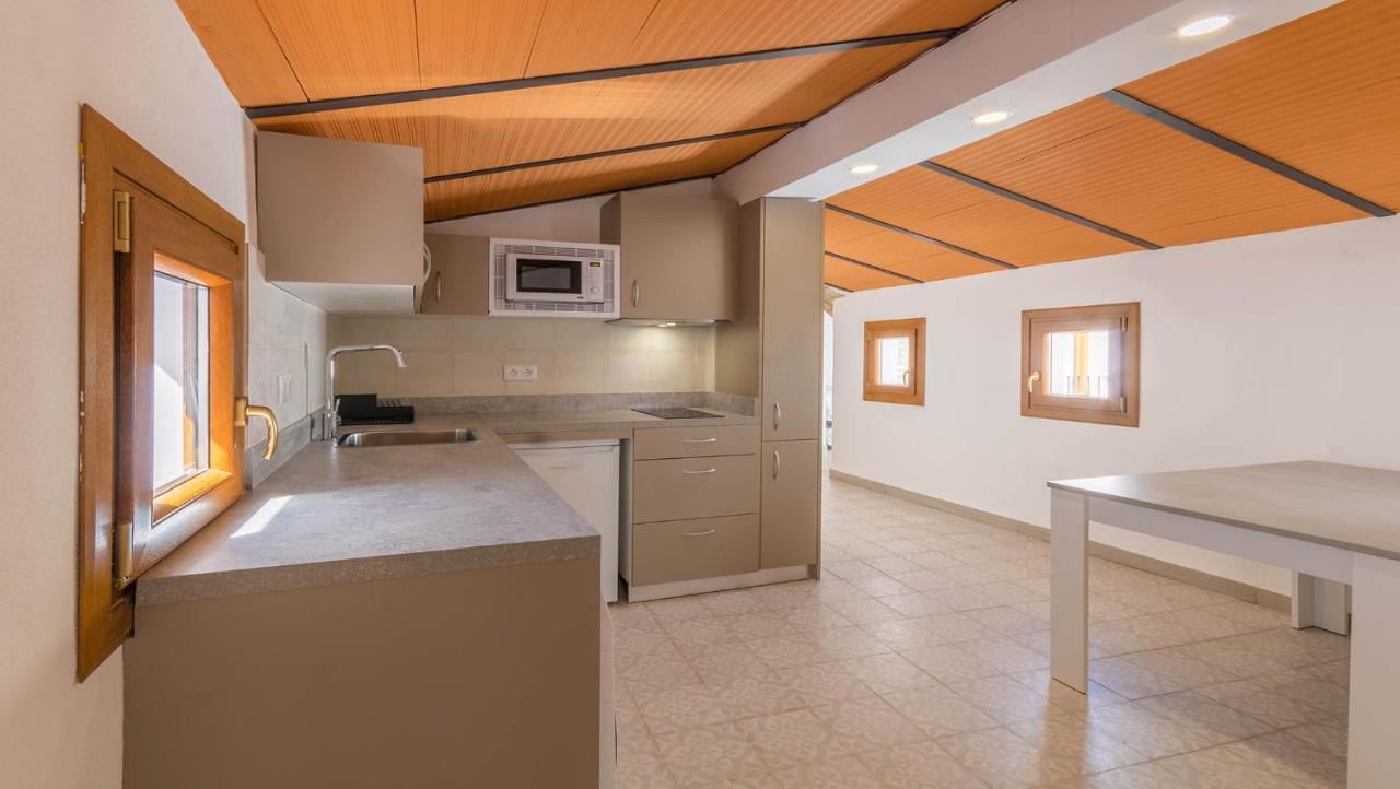 Apartamentos Miguel De Cervantes Centro กอร์โดบา ภายนอก รูปภาพ