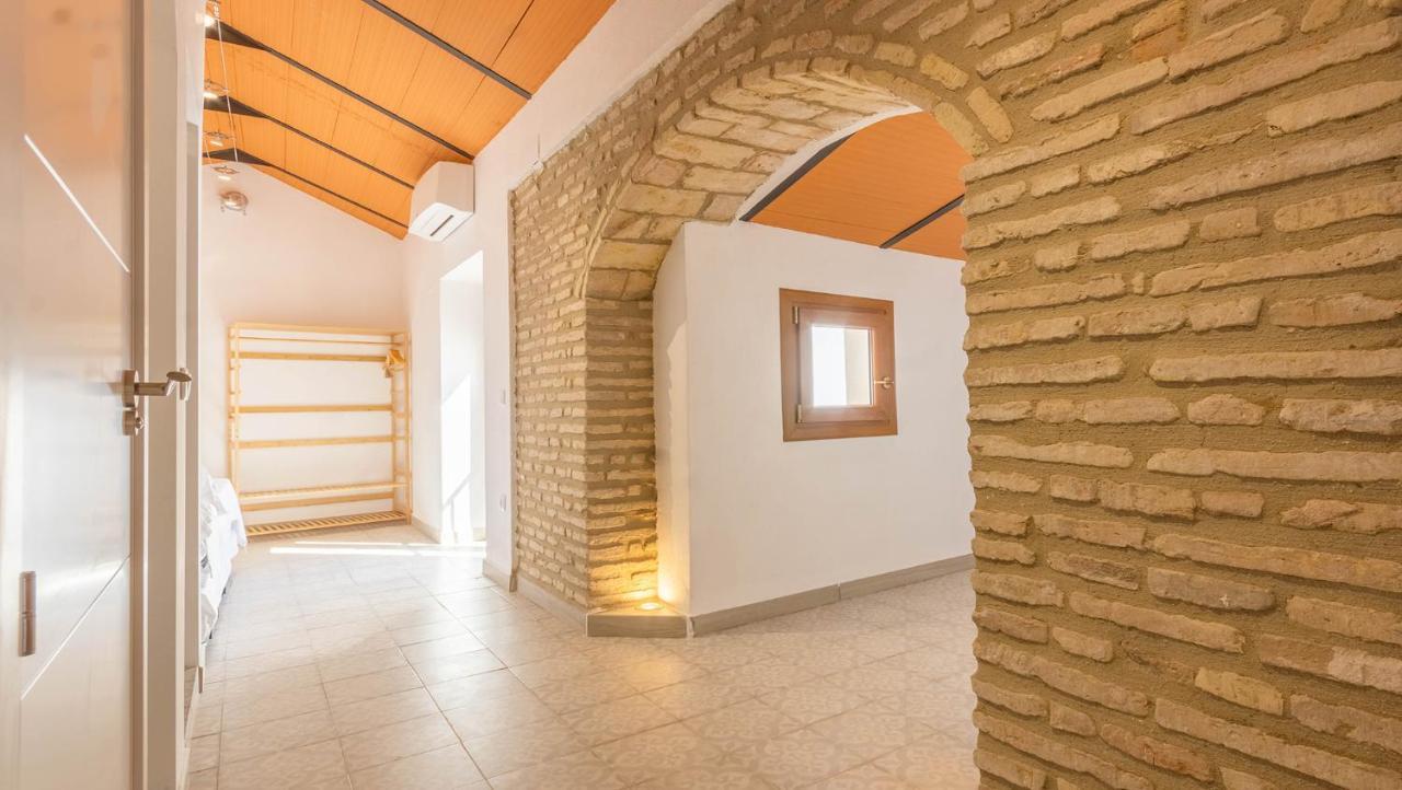 Apartamentos Miguel De Cervantes Centro กอร์โดบา ภายนอก รูปภาพ