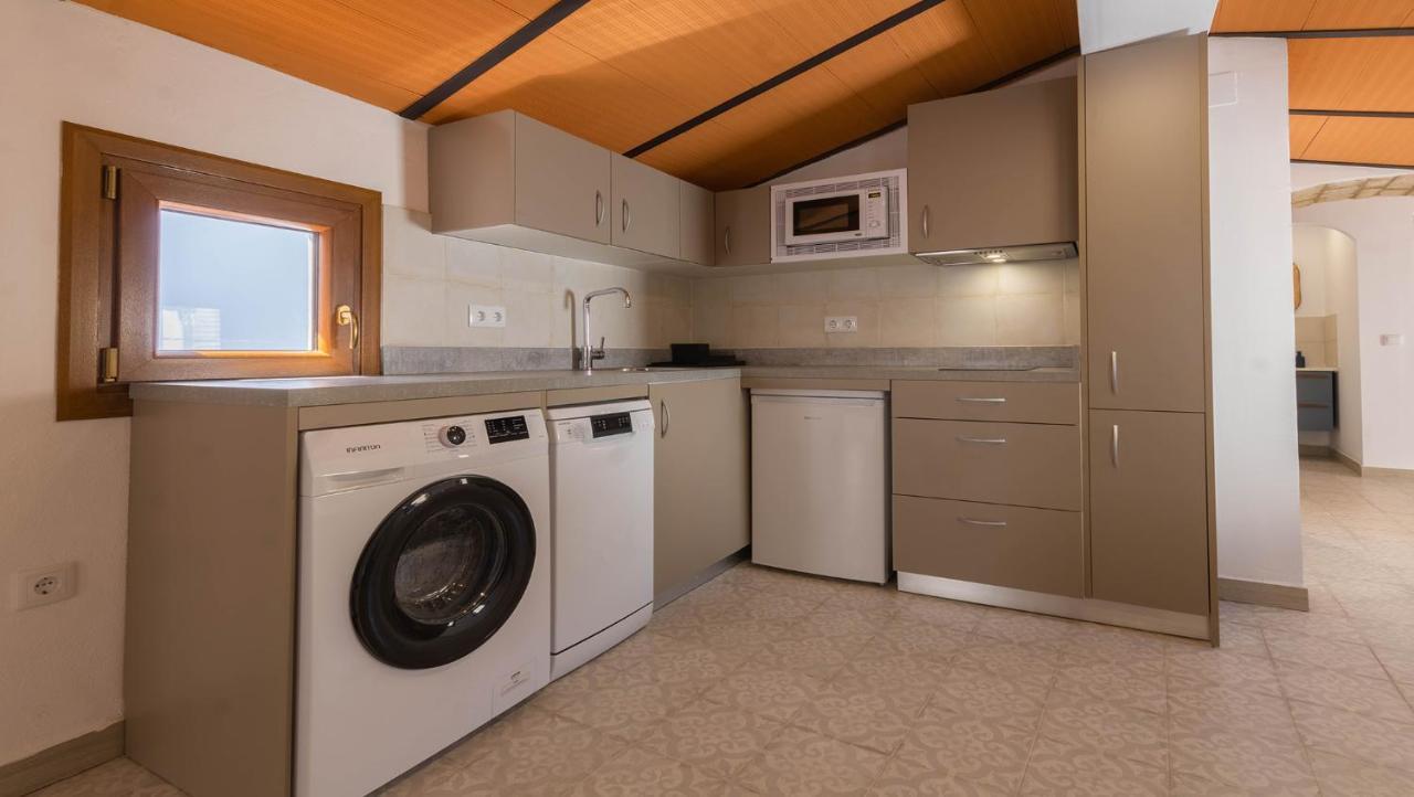 Apartamentos Miguel De Cervantes Centro กอร์โดบา ภายนอก รูปภาพ