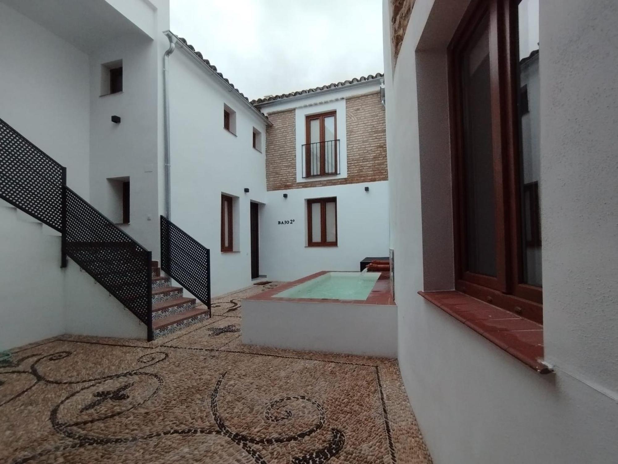 Apartamentos Miguel De Cervantes Centro กอร์โดบา ภายนอก รูปภาพ