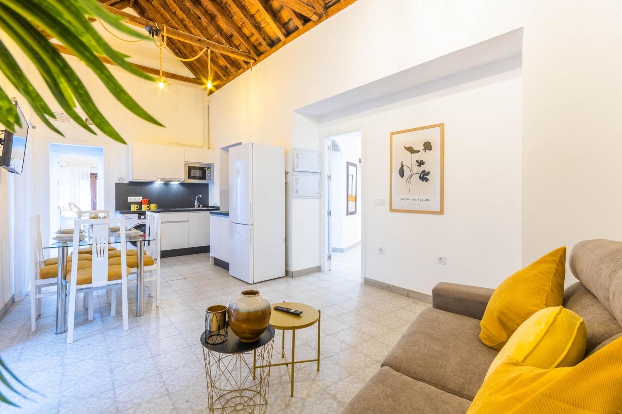 Apartamentos Miguel De Cervantes Centro กอร์โดบา ภายนอก รูปภาพ